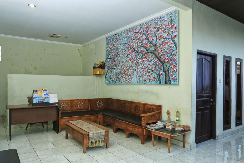 מלון Reddoorz @ Mataram Kuta 3 מראה חיצוני תמונה